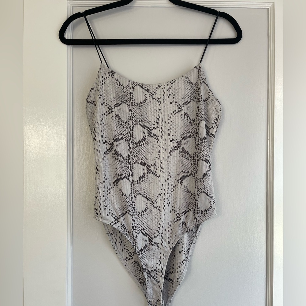 Forever 21 Grey Snakeskin Print Bodysuit